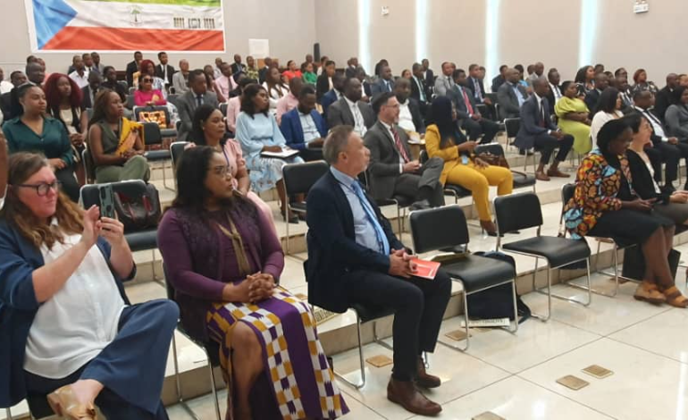 Le CNUDHD-AC appuie la formation des fonctionnaires &eacute;quatoguin&eacute;ens